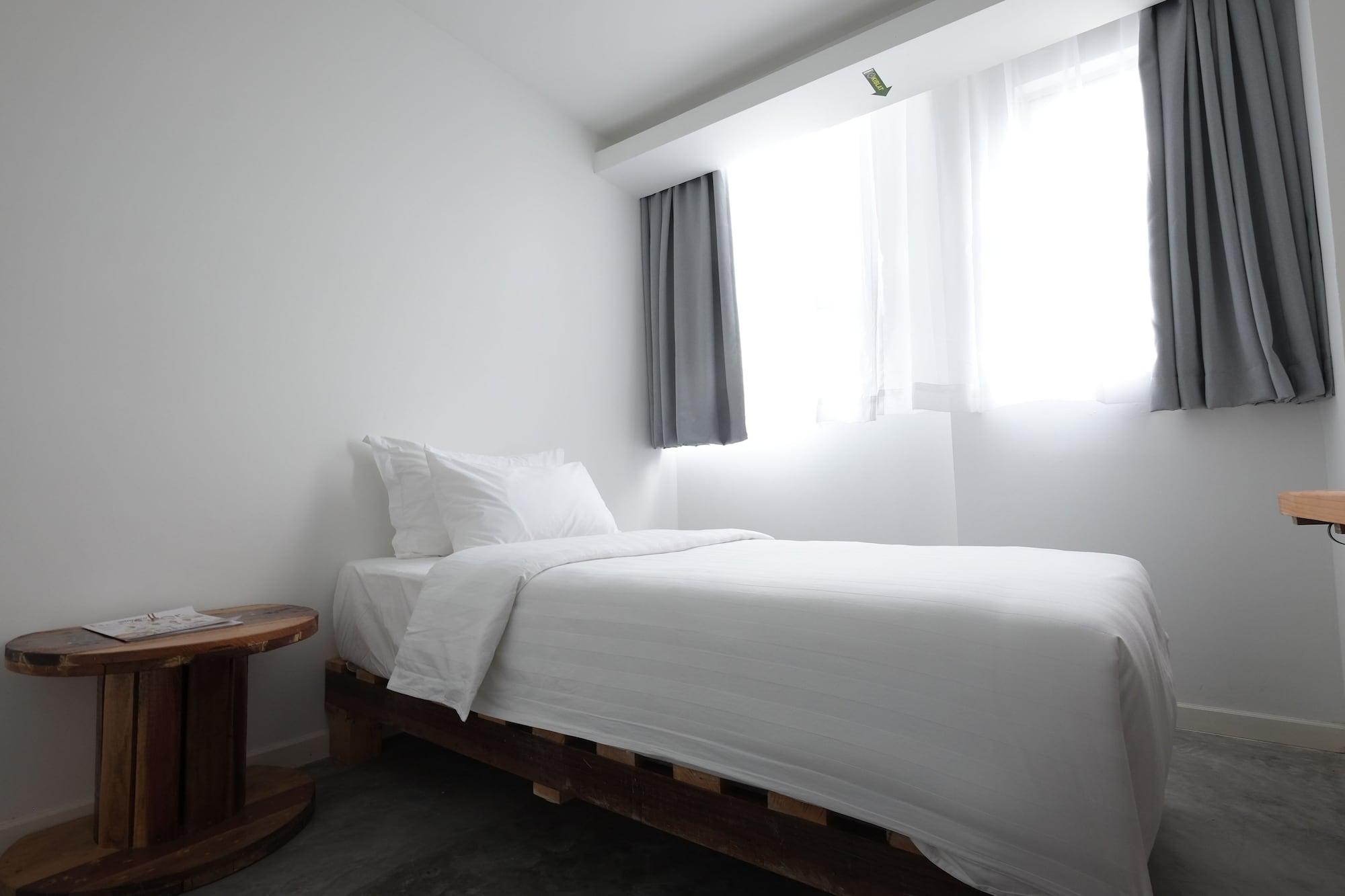 White Loft Hotel Malacca Exterior photo