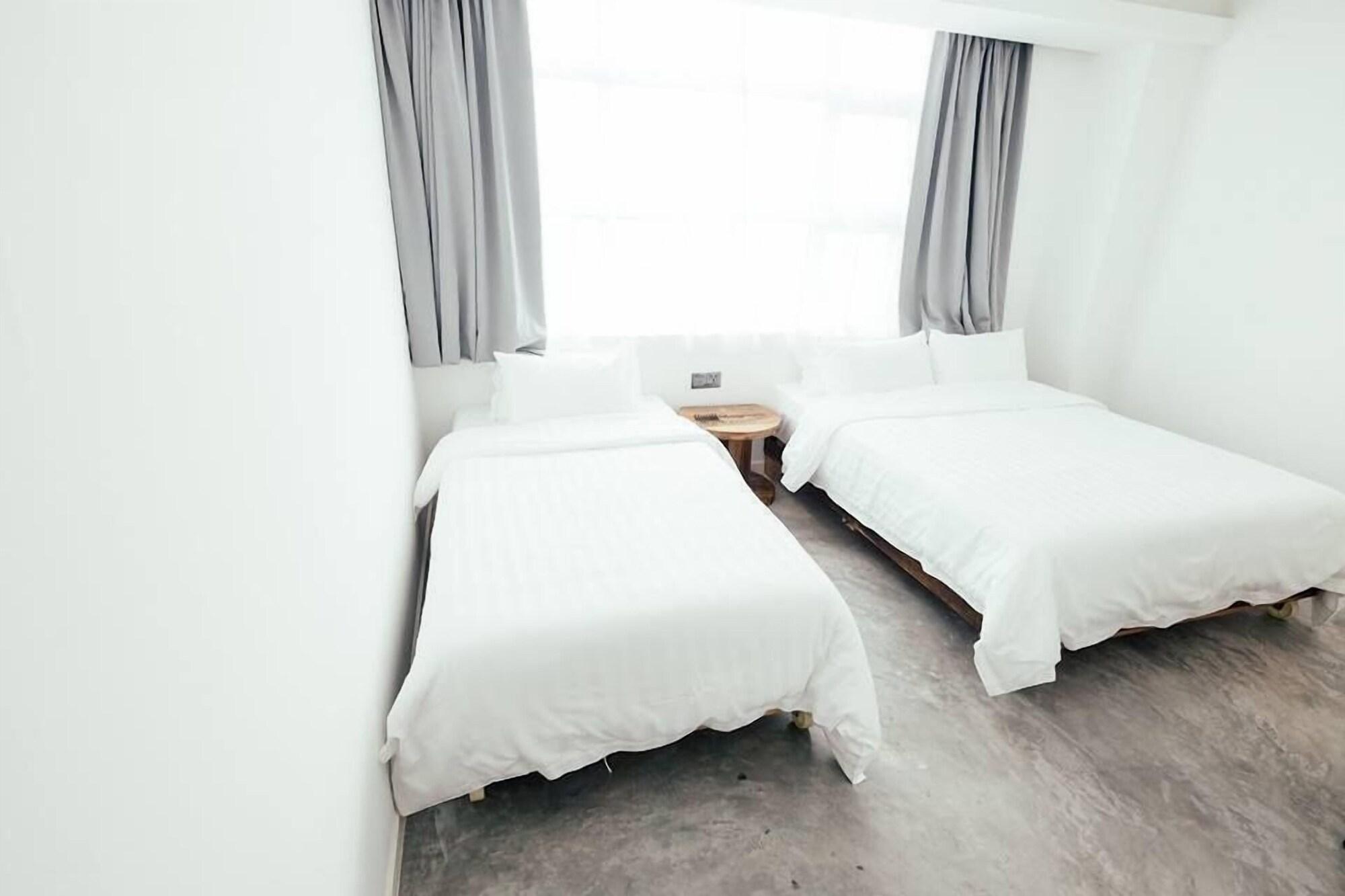 White Loft Hotel Malacca Exterior photo