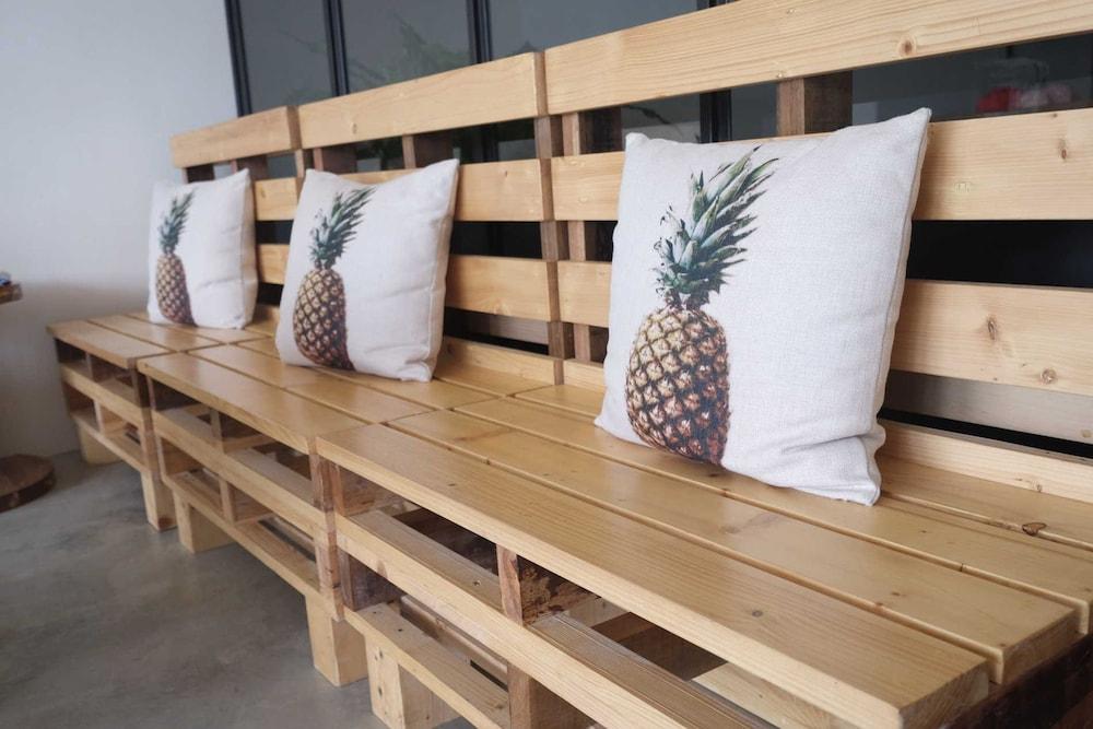 White Loft Hotel Malacca Exterior photo