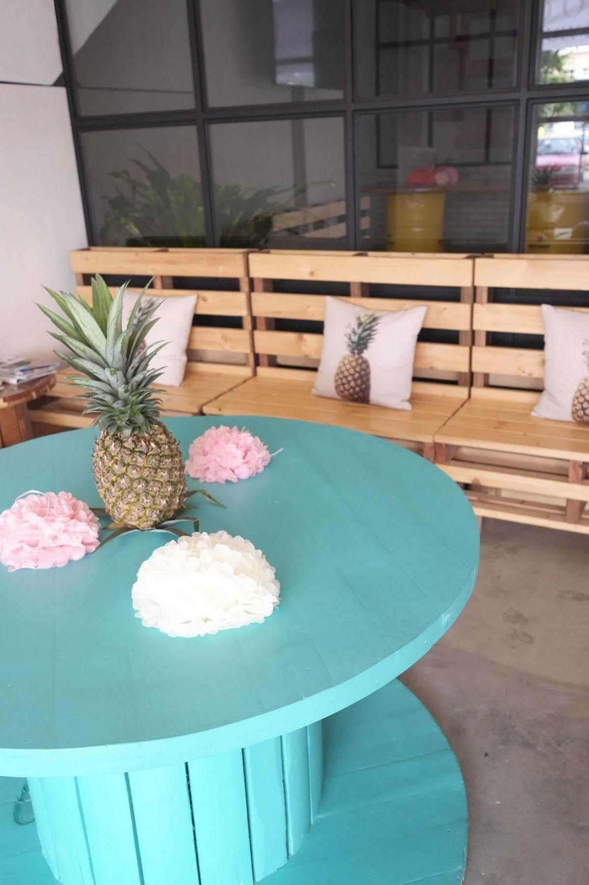 White Loft Hotel Malacca Exterior photo