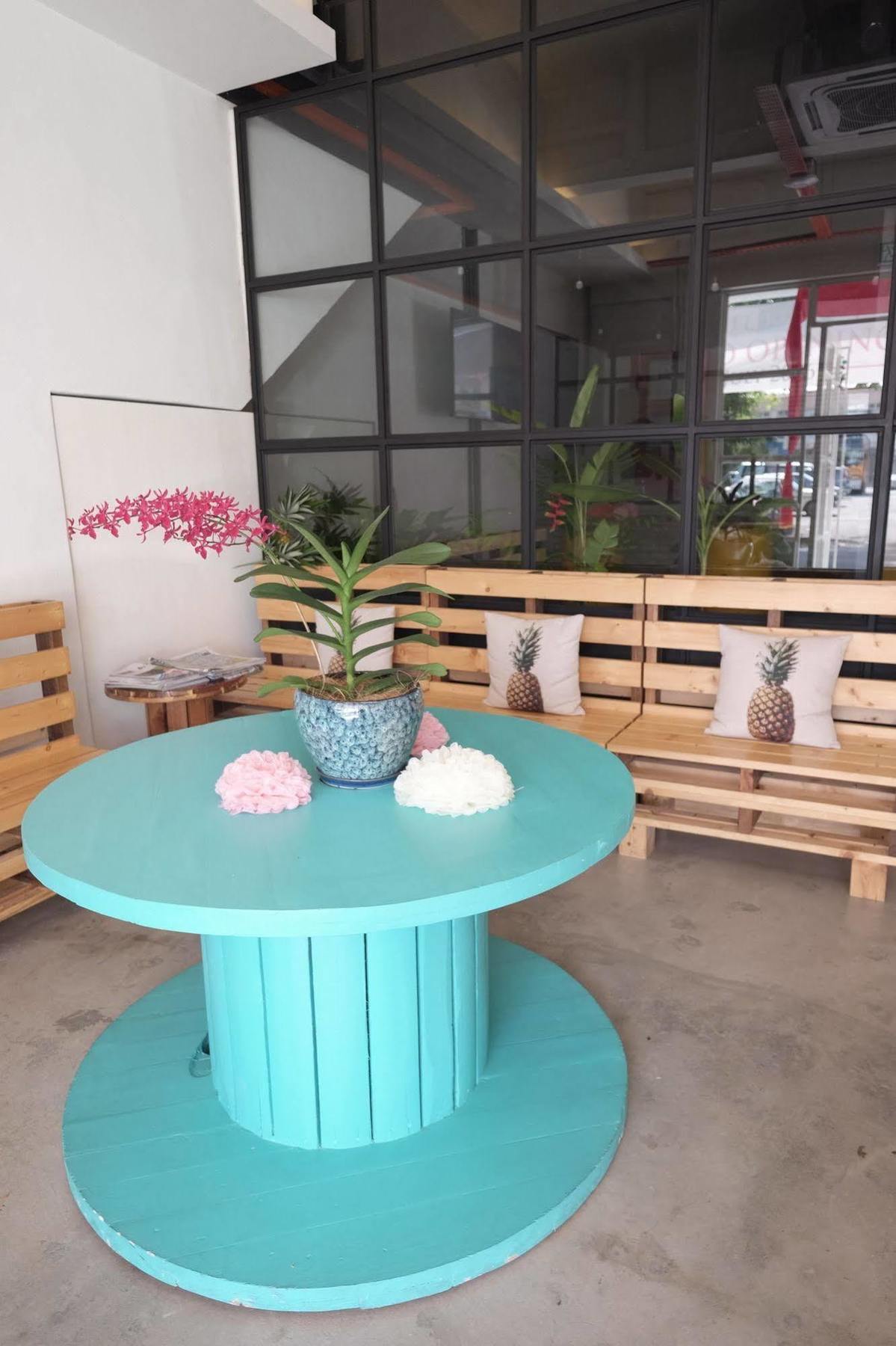White Loft Hotel Malacca Exterior photo