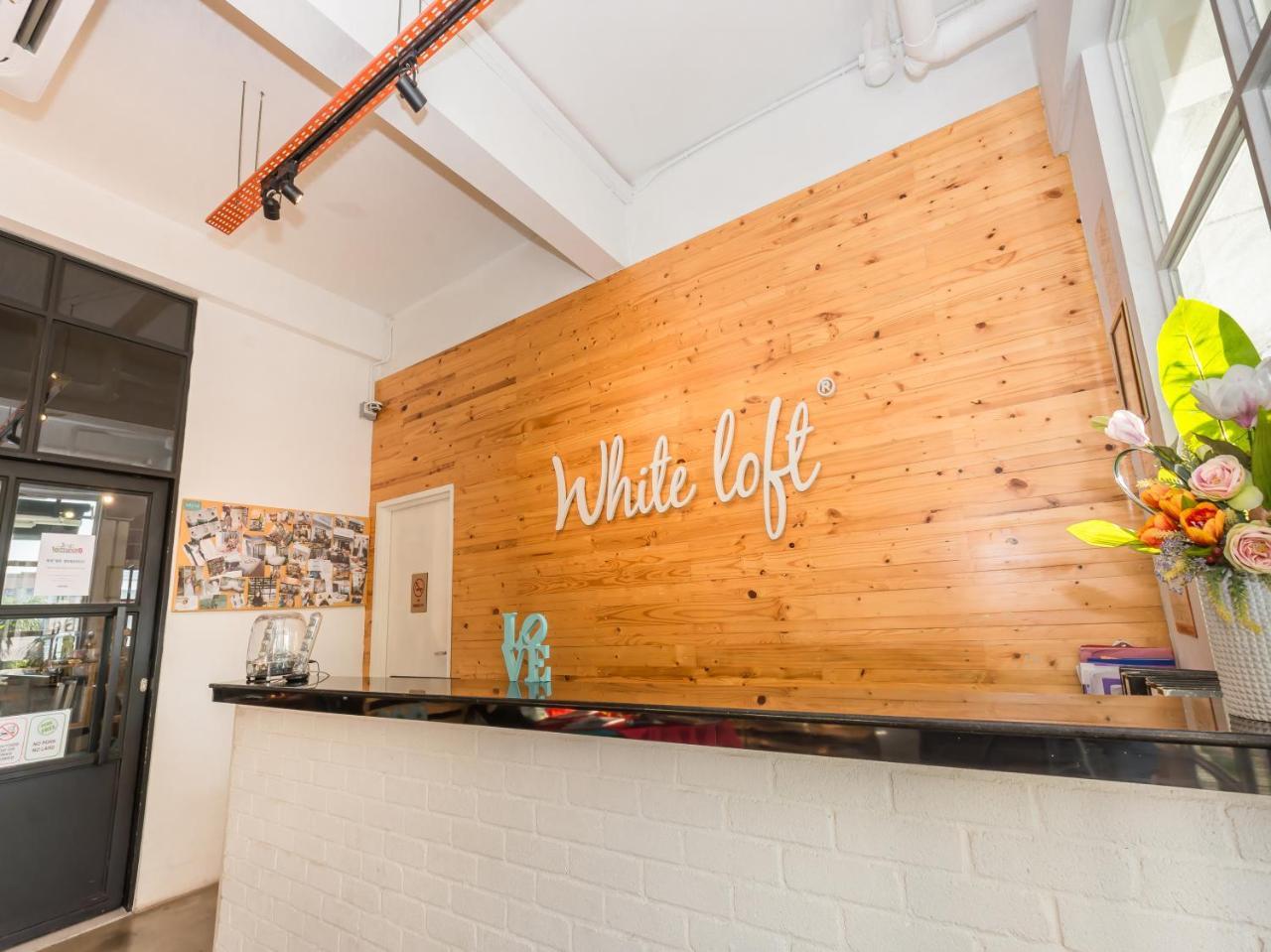 White Loft Hotel Malacca Exterior photo